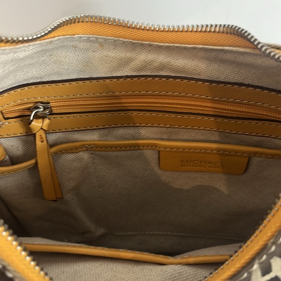 Michael Kors Brookville Large Signature Hobo Bag Purse with Yellow Leather - Picture 8 of 16